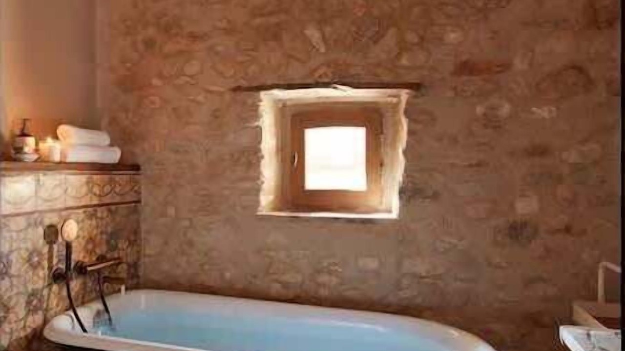 Photo of Bathroom in Menerbes