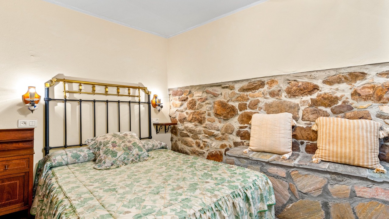 Photo of Bedroom in Caunedo