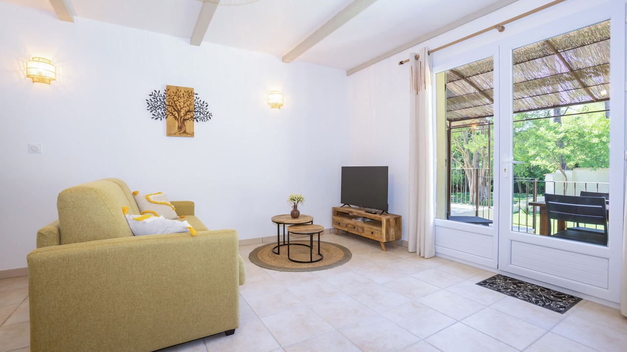 Photo of Livingroom in Eyguieres