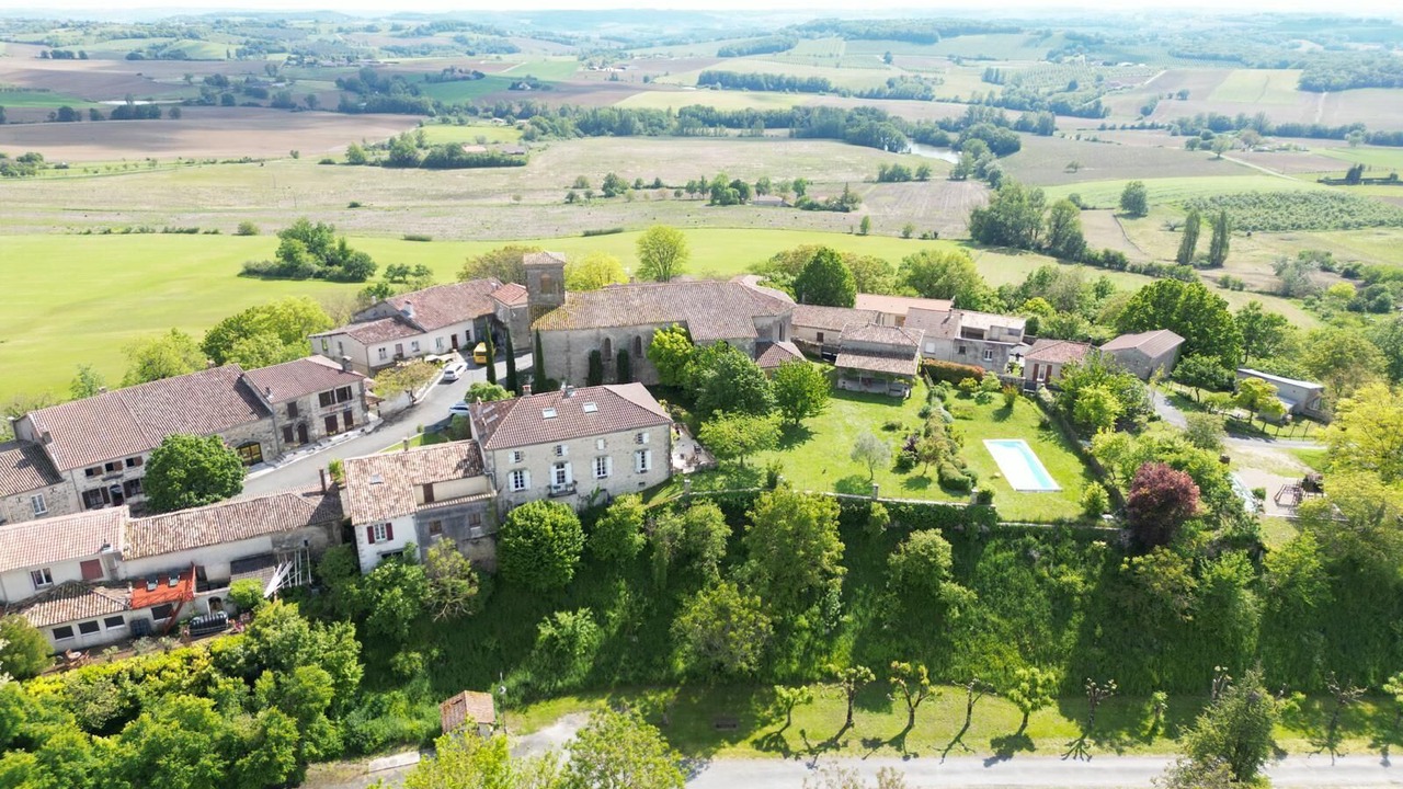 Photo of Outdoor in Montastruc