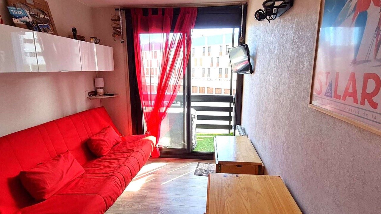 Photo of Livingroom in Cadeilhan-Trachere