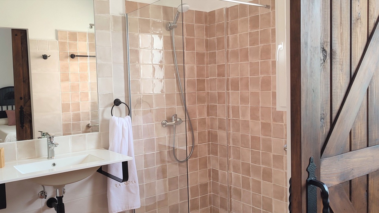 Photo of Bathroom in El Robledo
