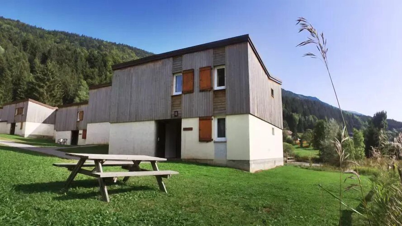 Photo of Outdoor in Lelex