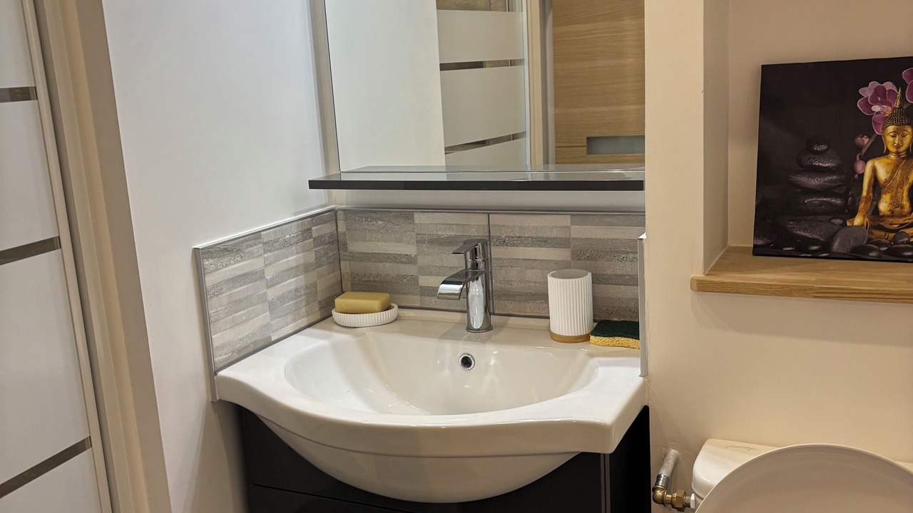 Photo of Bathroom in Nyons