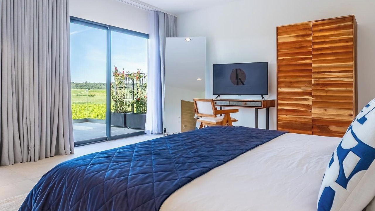 Photo of Bedroom in Plaissan