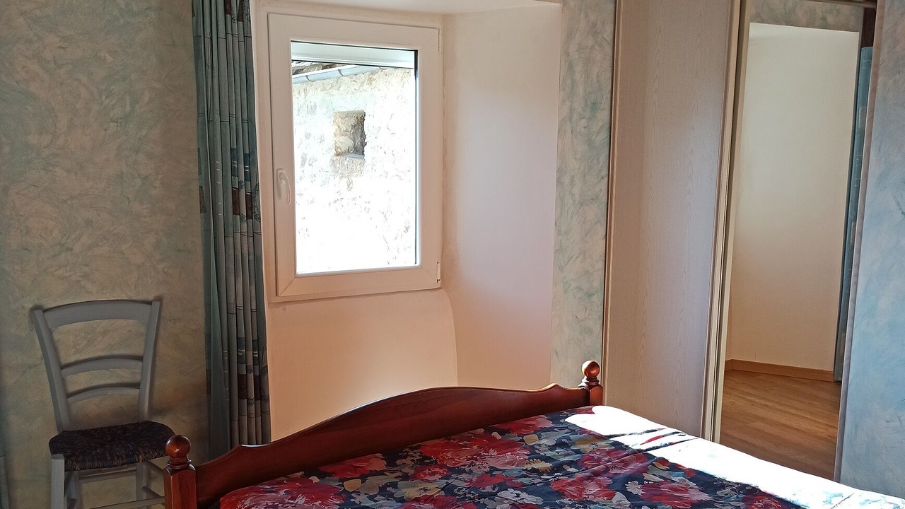 Photo of Bedroom in Le Buisson
