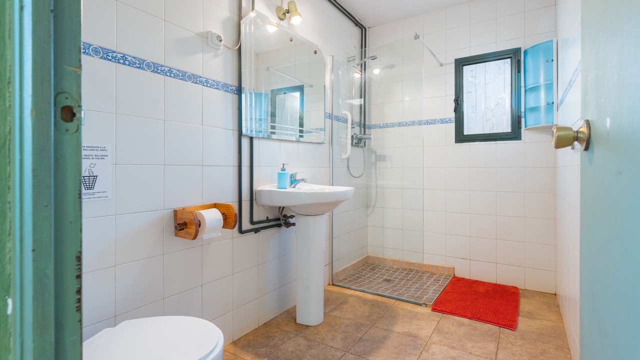 Photo of Bathroom in Fuenteheridos