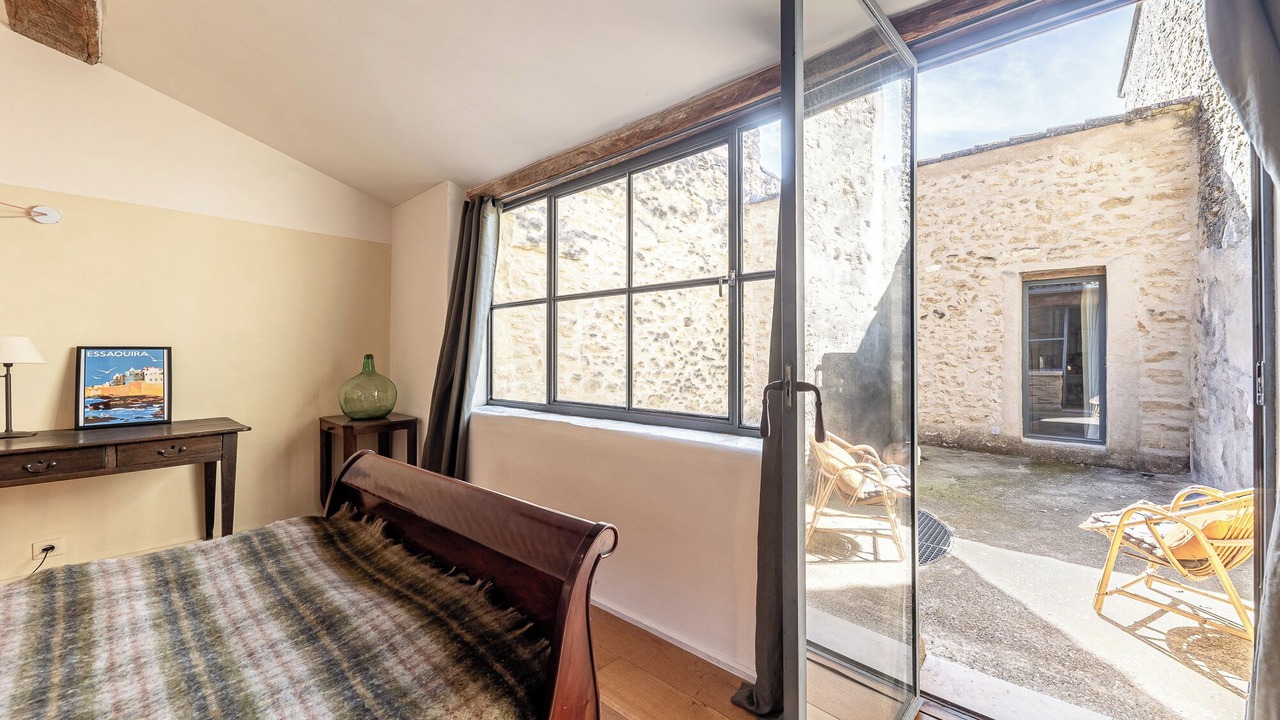 Photo of Bedroom in Oppede