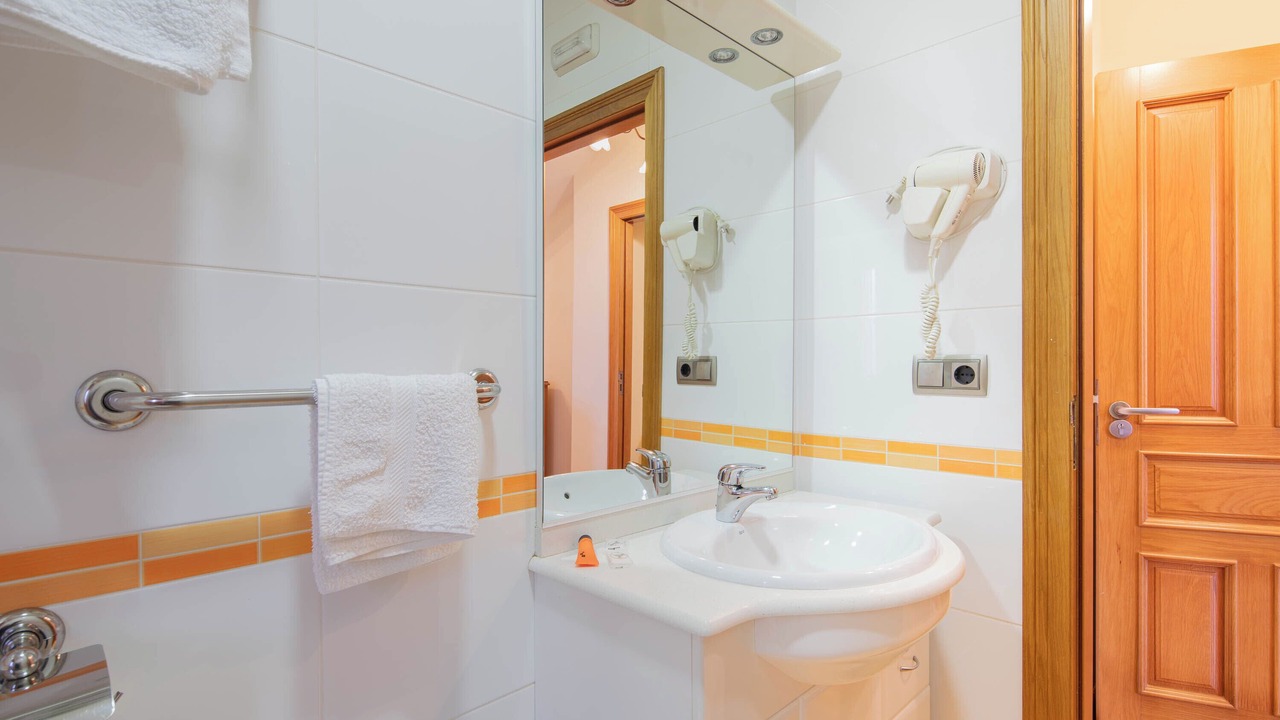 Photo of Bathroom in Cangas
