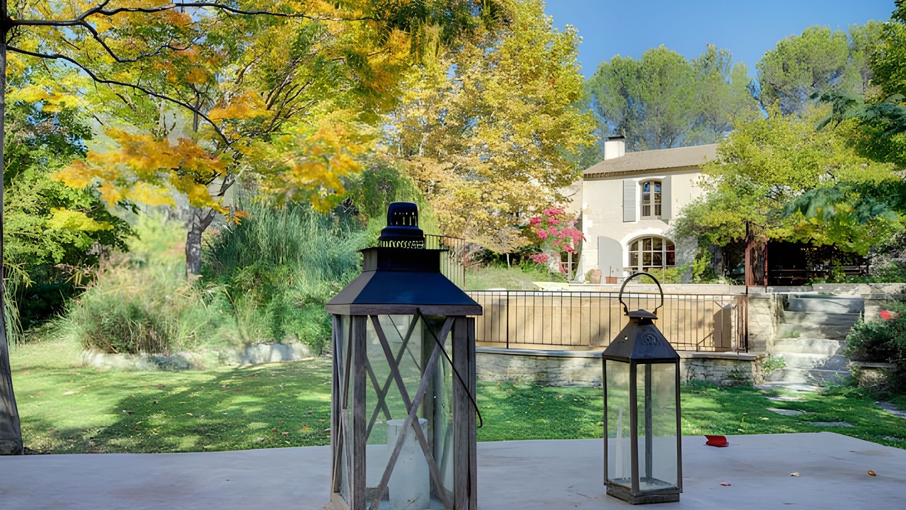 Photo of Outdoor in Lambesc
