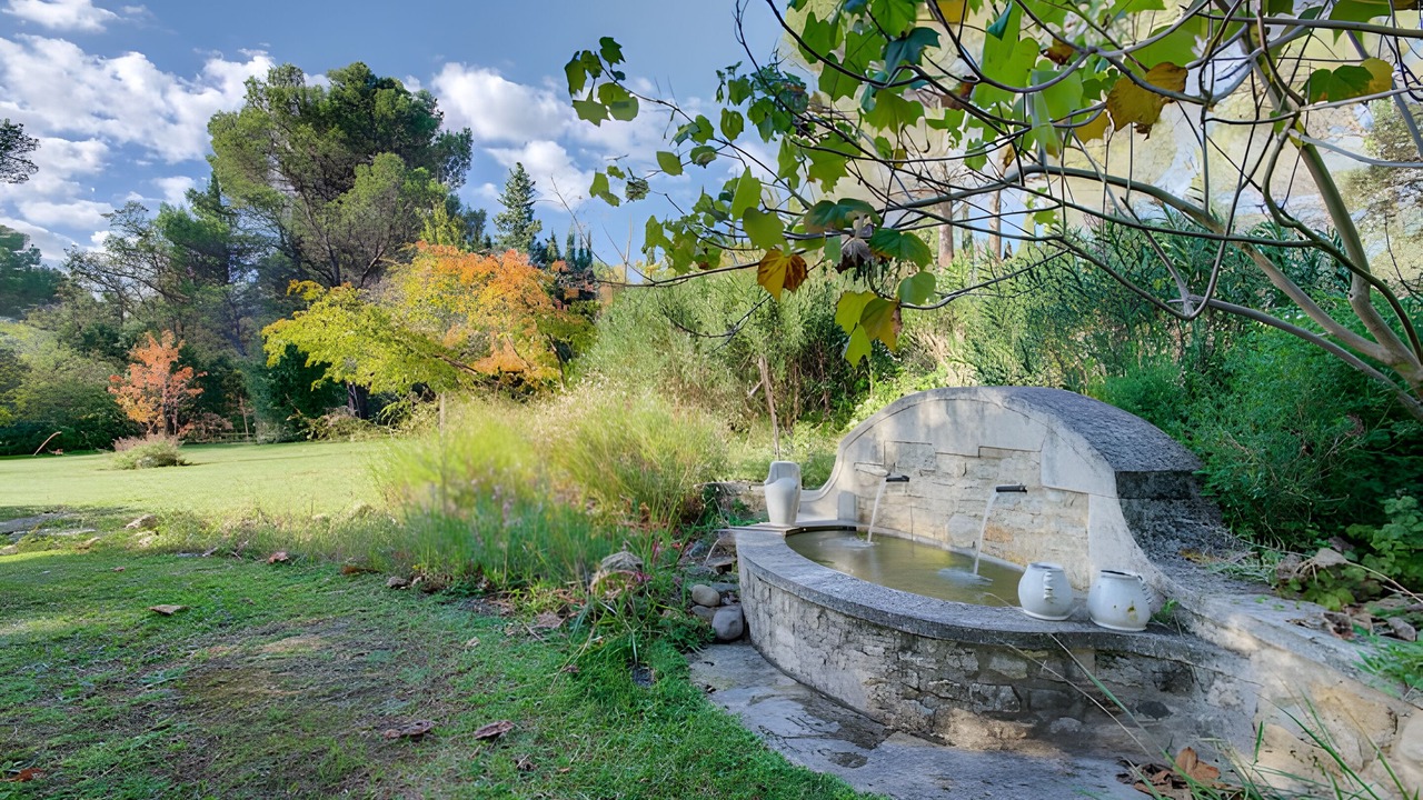 Photo of Outdoor in Lambesc