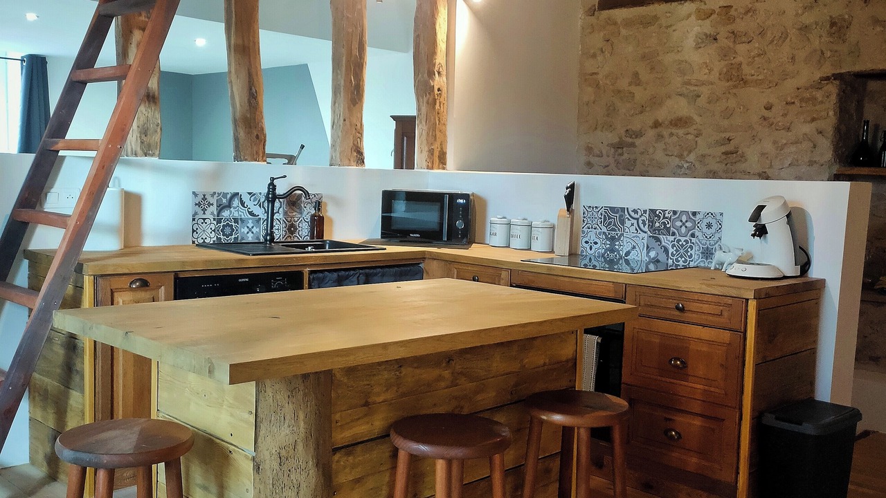 Photo of Kitchen in Le Lardin-Saint-Lazare