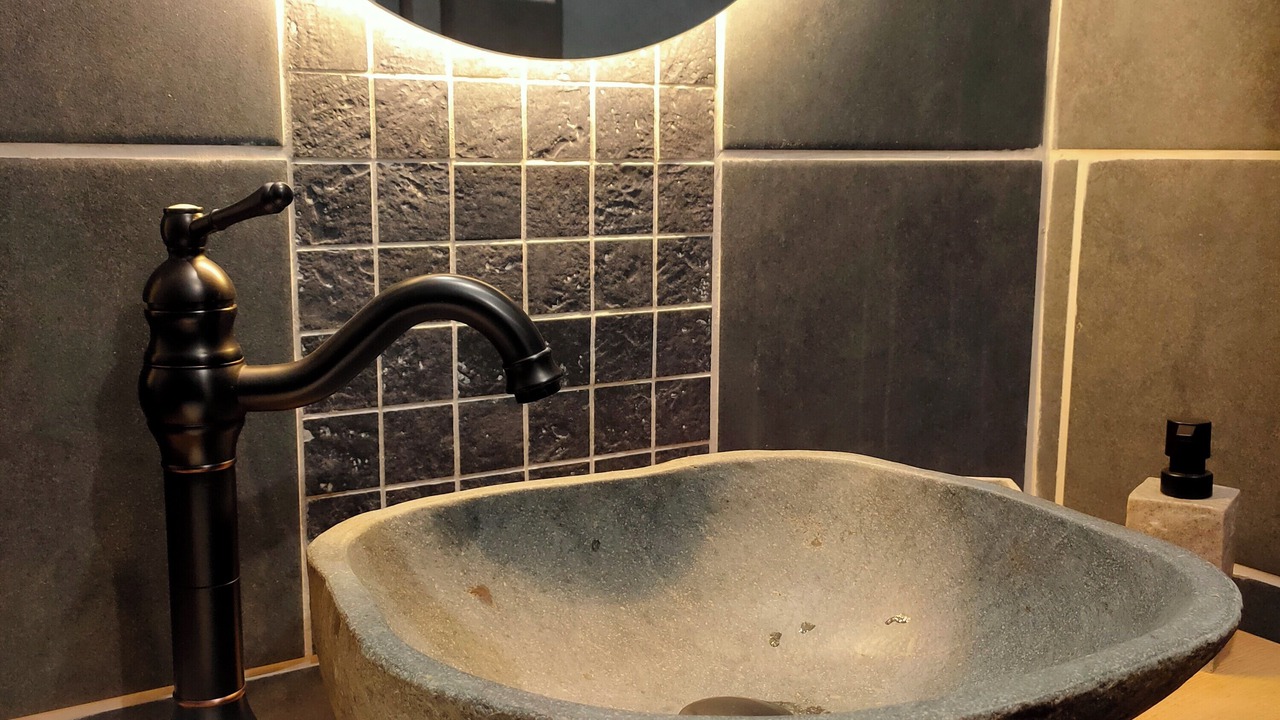 Photo of Bathroom in Le Lardin-Saint-Lazare