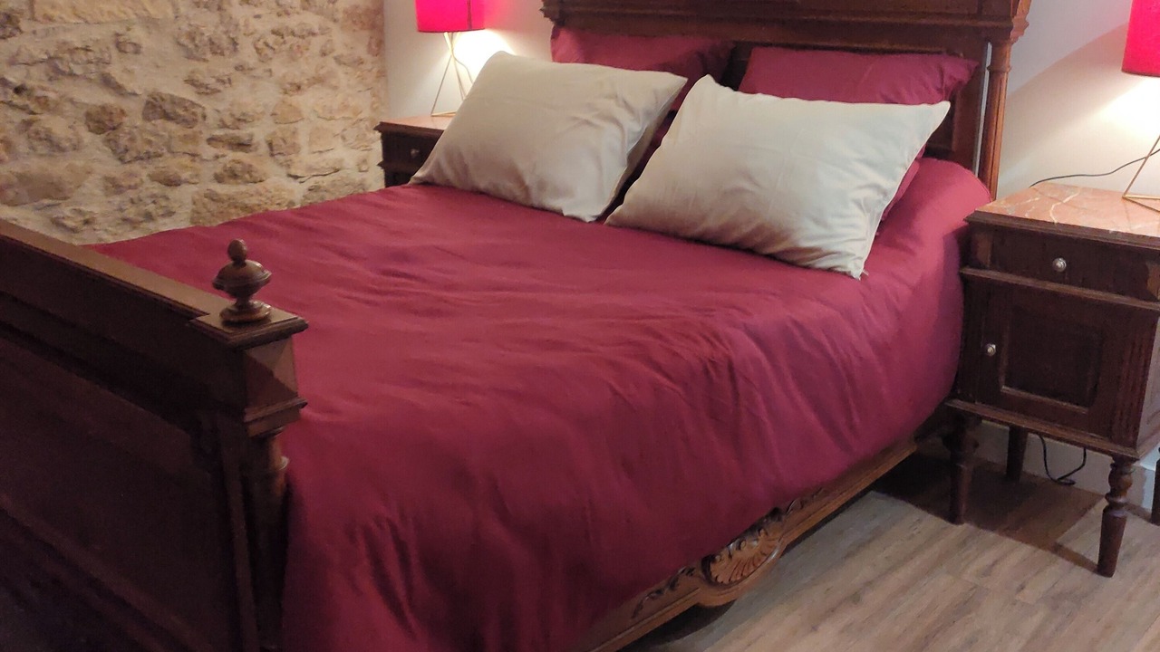 Photo of Bedroom in Le Lardin-Saint-Lazare