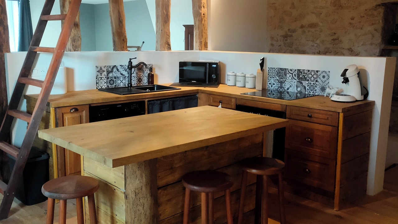 Photo of Kitchen in Le Lardin-Saint-Lazare