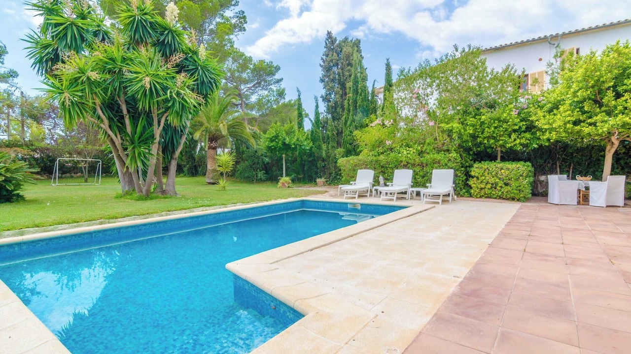 Photo of Outdoor in Son Veri Nou