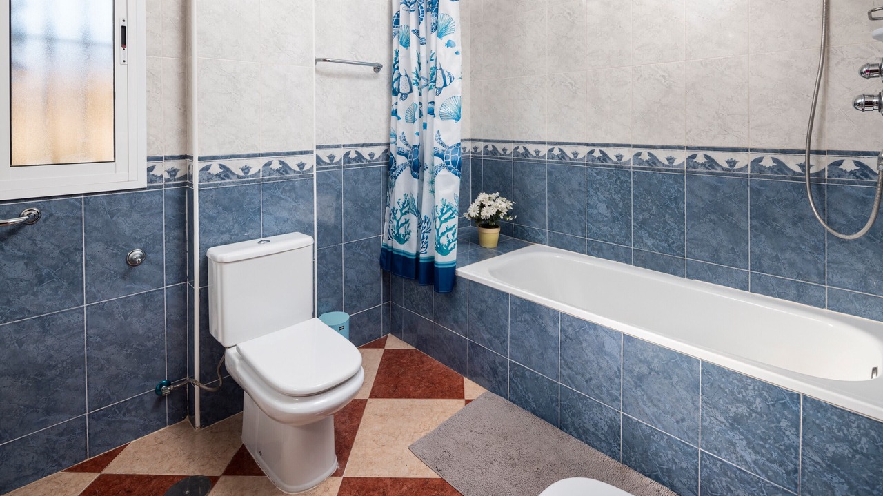 Photo of Bathroom in Vinuela