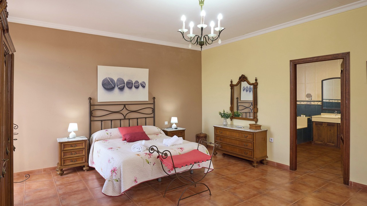 Photo of Bedroom in La Carlota