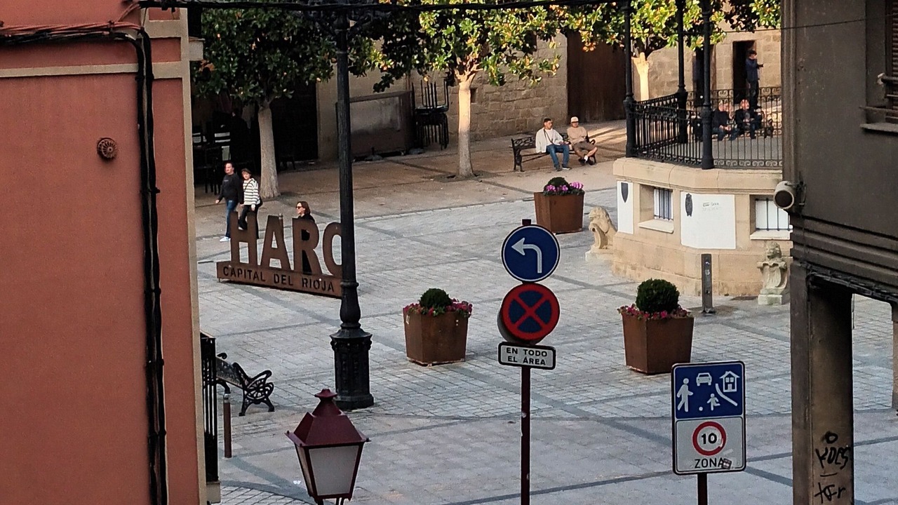 Photo of Others in Haro
