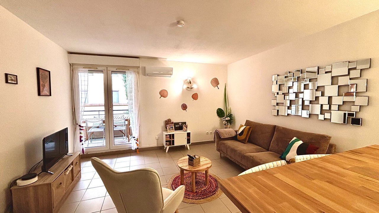 Photo of Livingroom in Costieres
