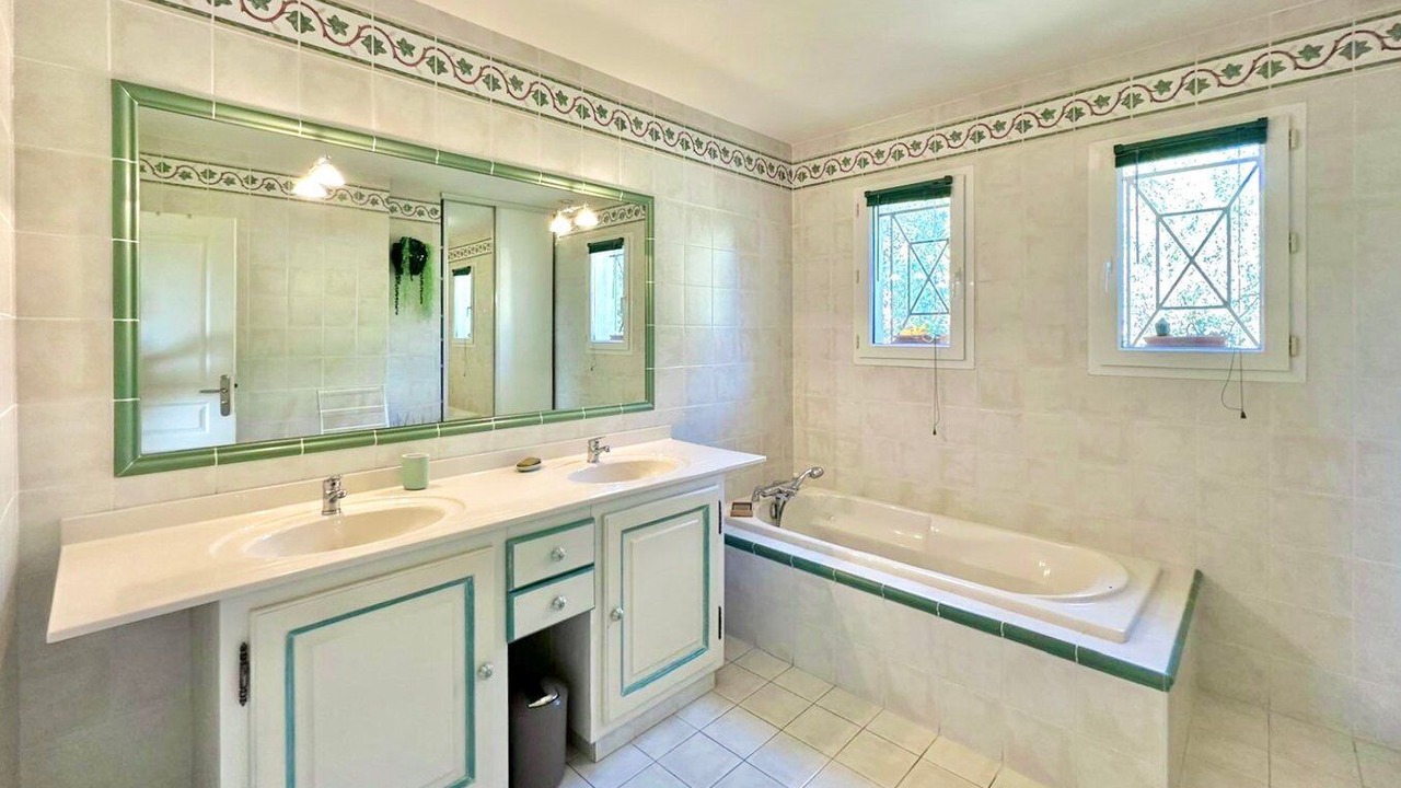 Photo of Bathroom in Euzet-les-Bains