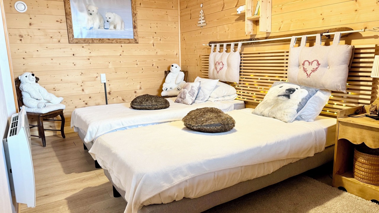 Photo of Bedroom in Premanon