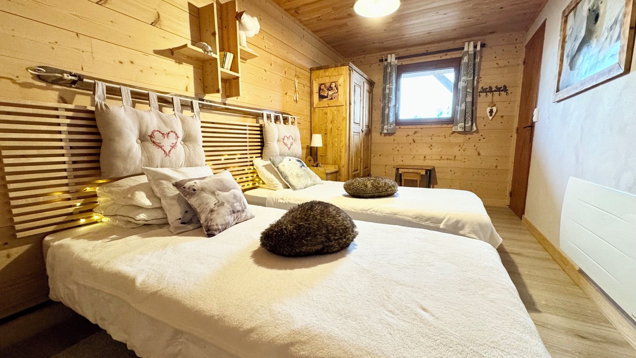 Photo of Bedroom in Premanon