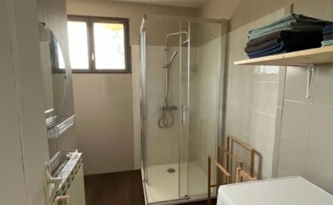 Photo of Bathroom in Pont-du-Navoy