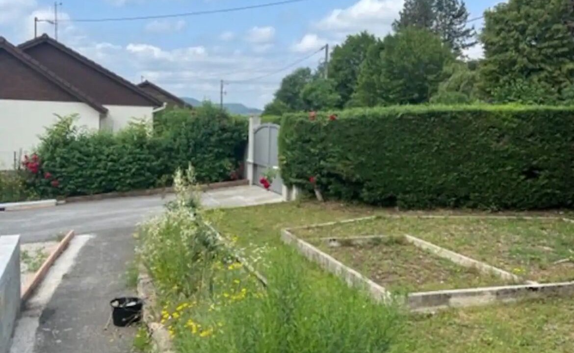 Photo of Outdoor in Pont-du-Navoy