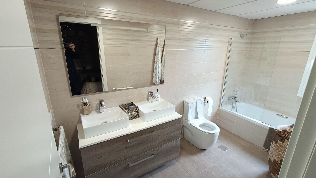 Photo of Bathroom in Badajoz