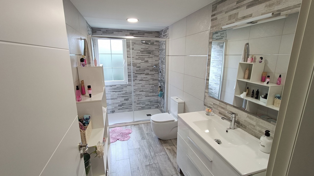 Photo of Bathroom in Badajoz