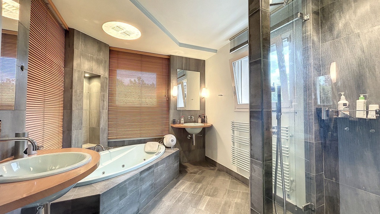 Photo of Bathroom in Messery