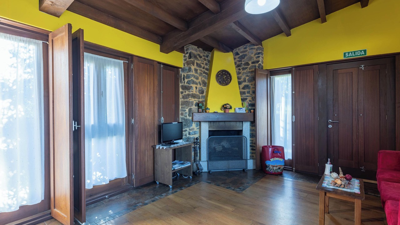 Photo of Livingroom in Outeiro