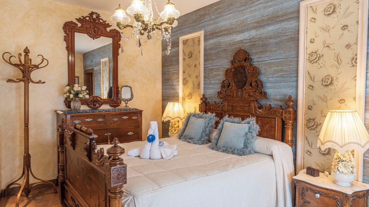 Photo of Bedroom in Noves