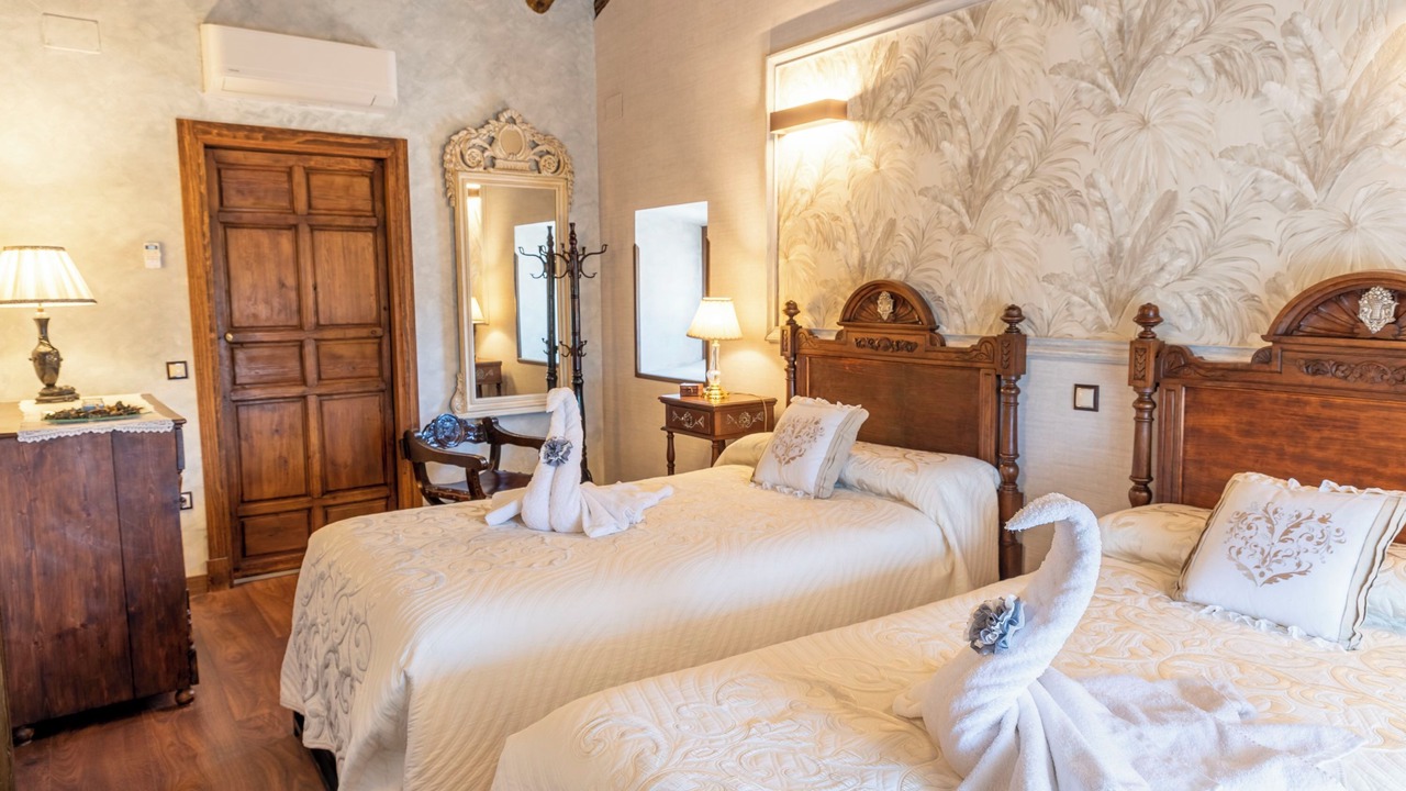 Photo of Bedroom in Noves