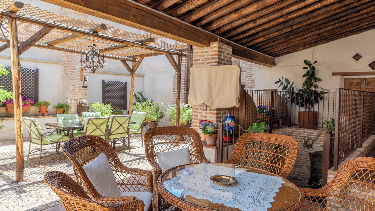 Photo of Outdoor in Noves