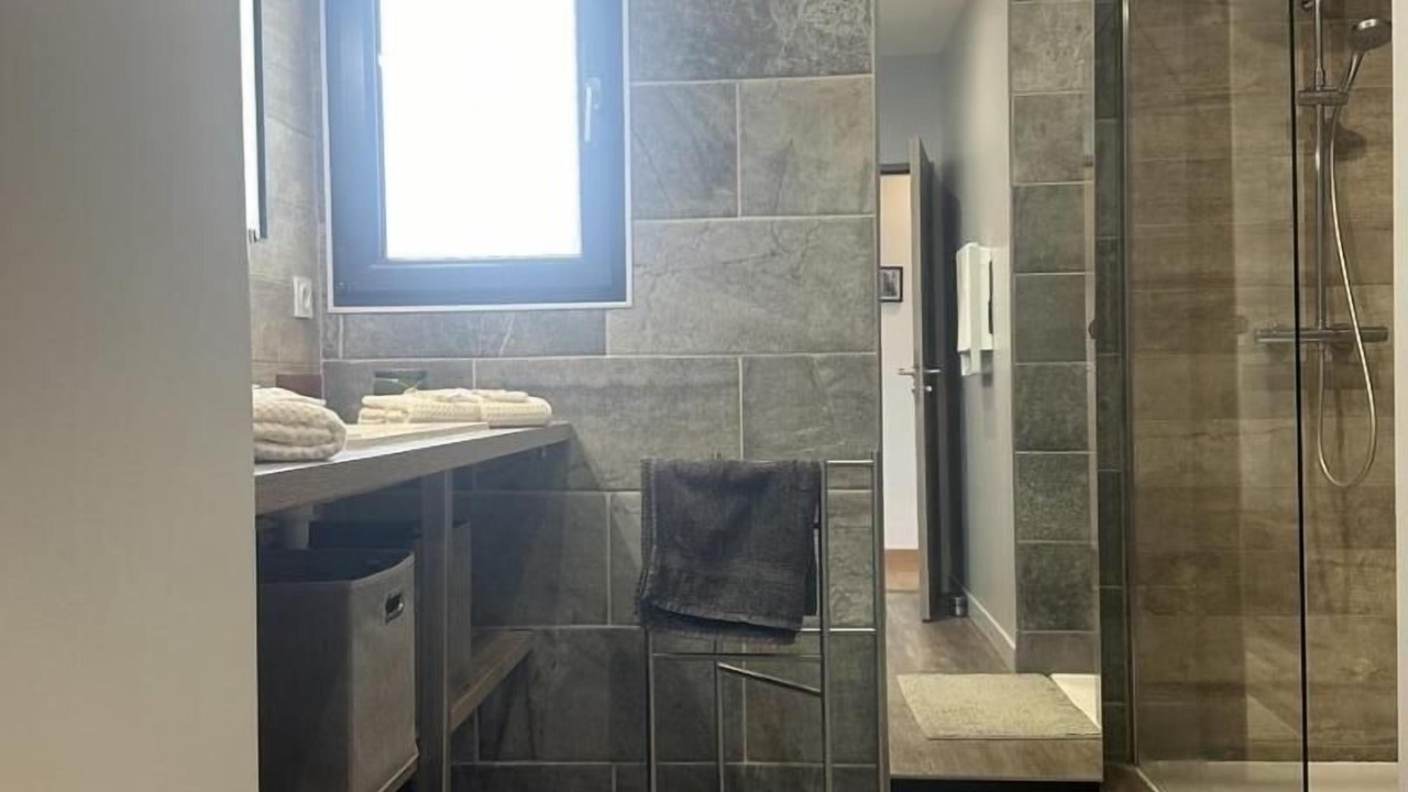 Photo of Bathroom in Jujurieux