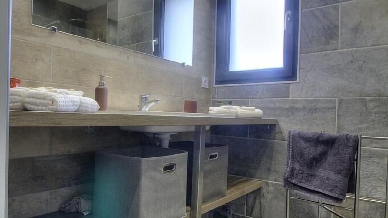 Photo of Bathroom in Jujurieux