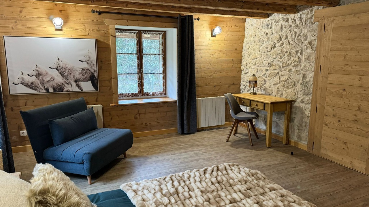 Photo of Bedroom in Premanon