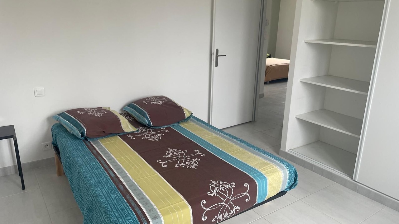 Photo of Bedroom in Suze-la-Rousse