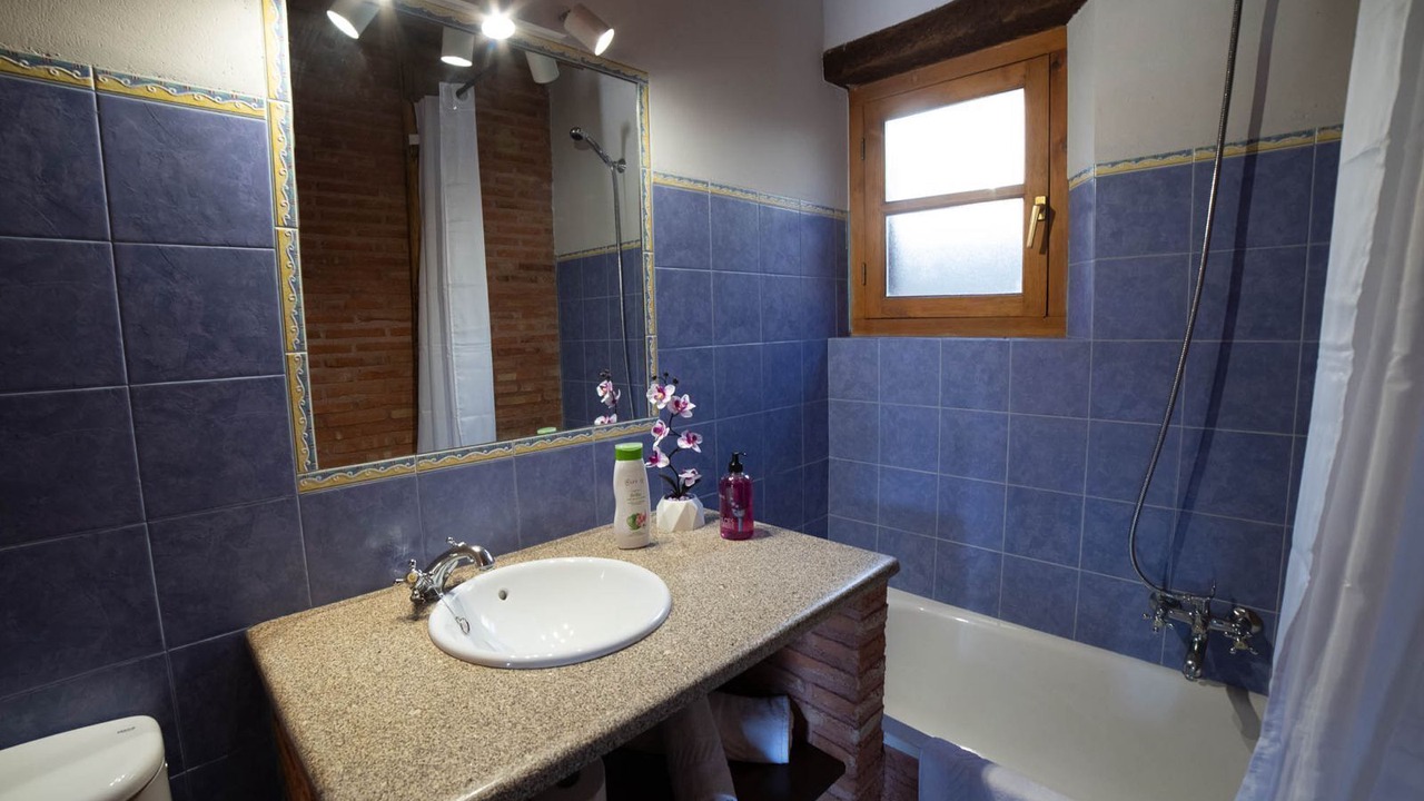 Photo of Bathroom in Navasfrias