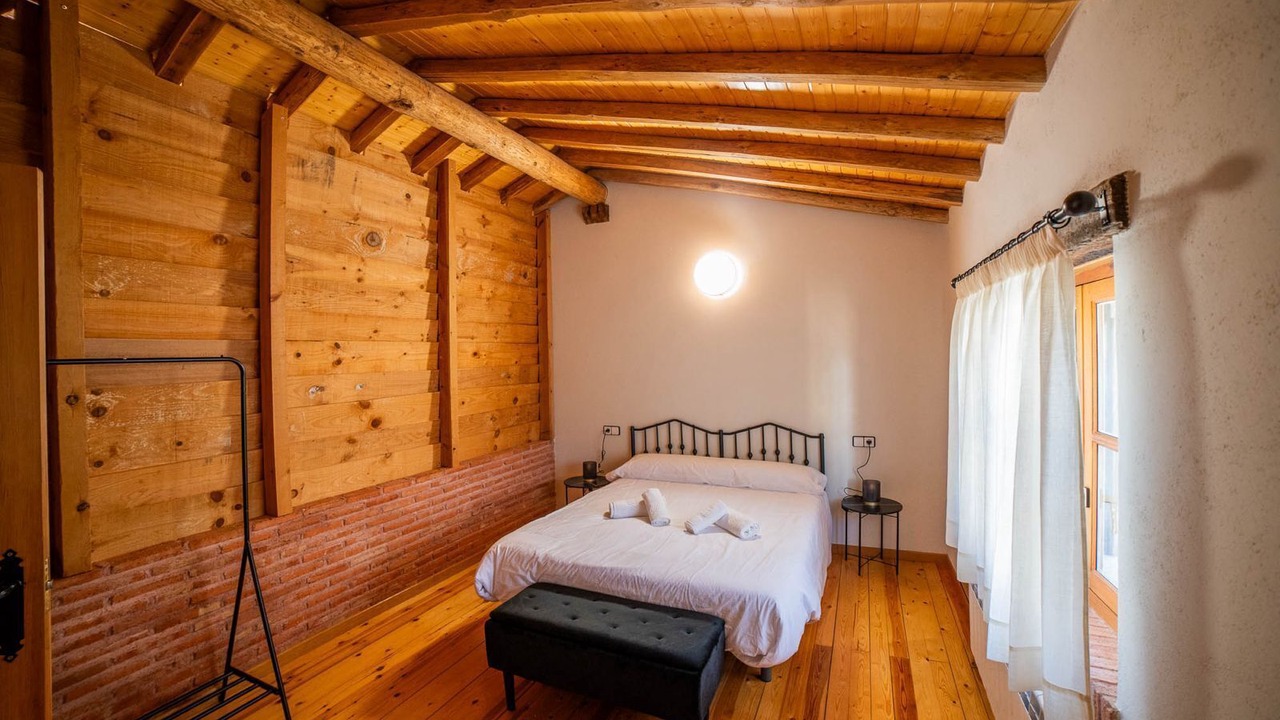 Photo of Bedroom in Navasfrias