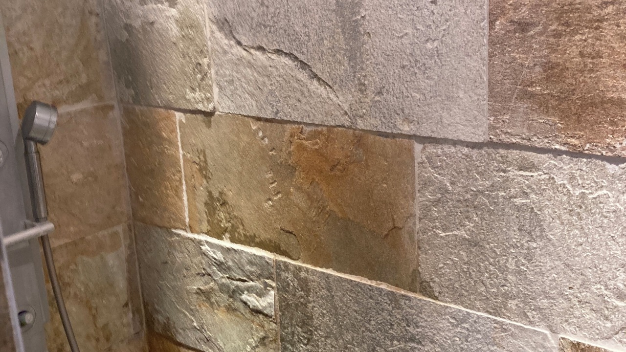 Photo of Bathroom in Desingy
