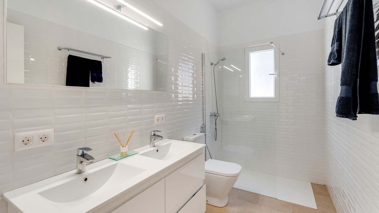 Photo of Bathroom in Adeje