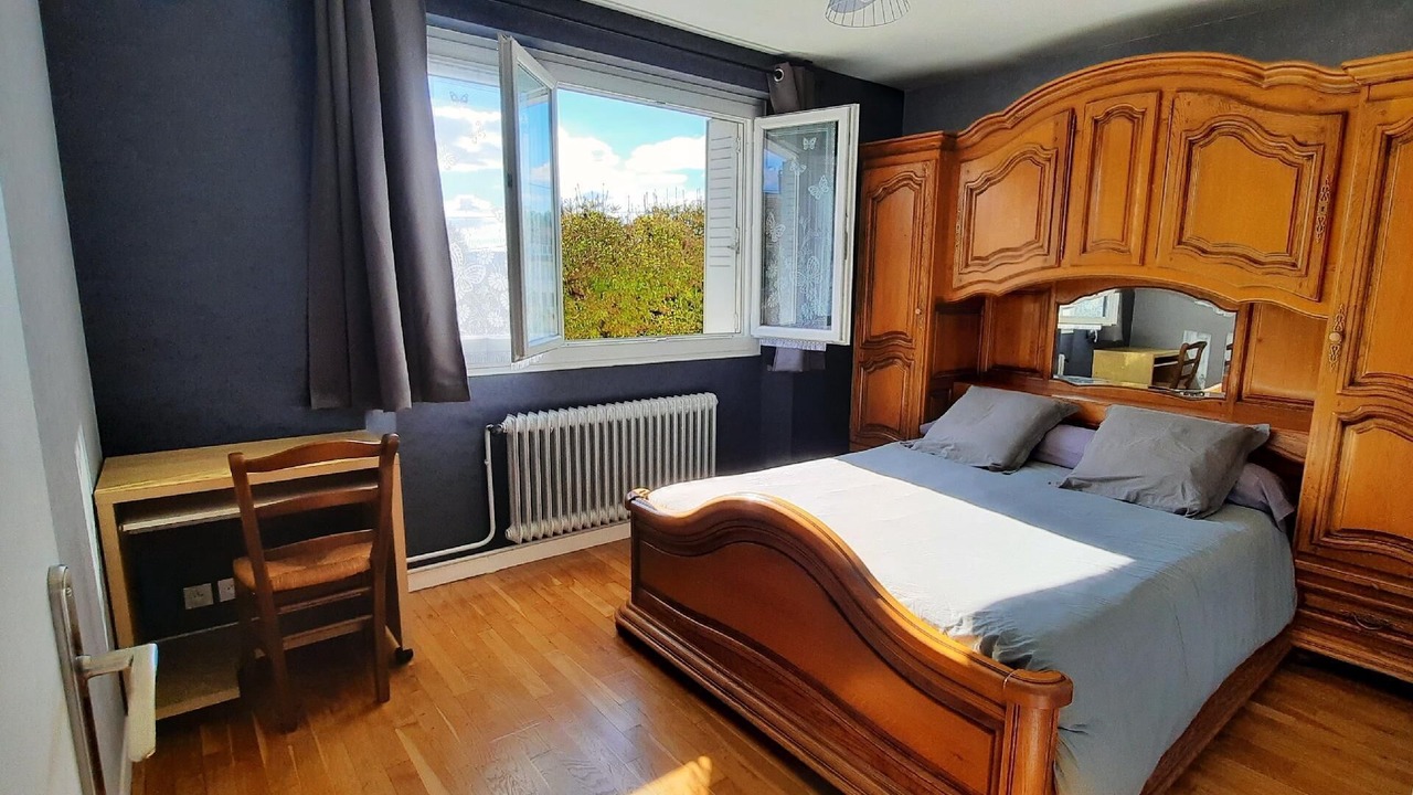 Photo of Bedroom in Champagnole