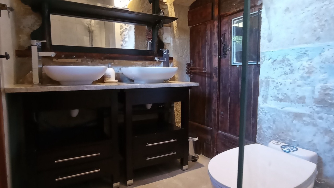 Photo of Bathroom in Saint-Cybranet