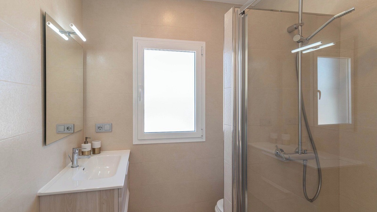 Photo of Bathroom in Coin