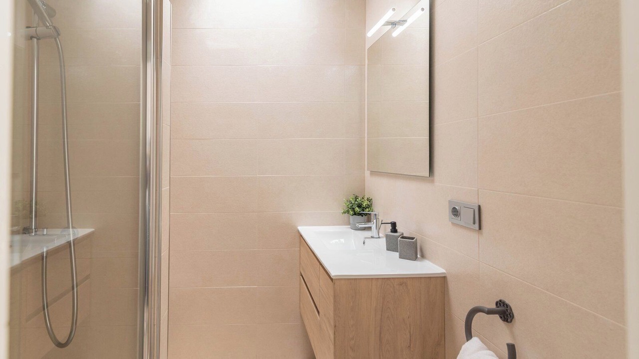 Photo of Bathroom in Coin