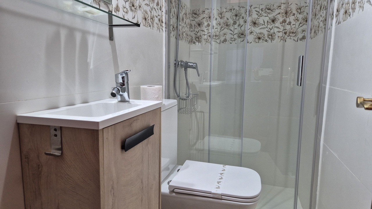 Photo of Bathroom in Luanco