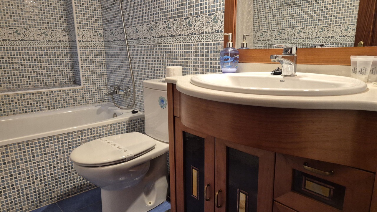 Photo of Bathroom in Luanco